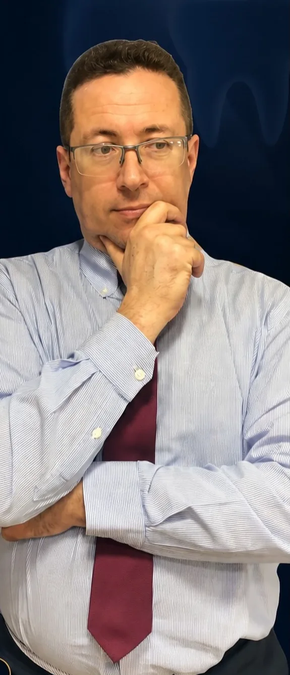 Dr. Vinícius Toresan, cirurgião-dentista